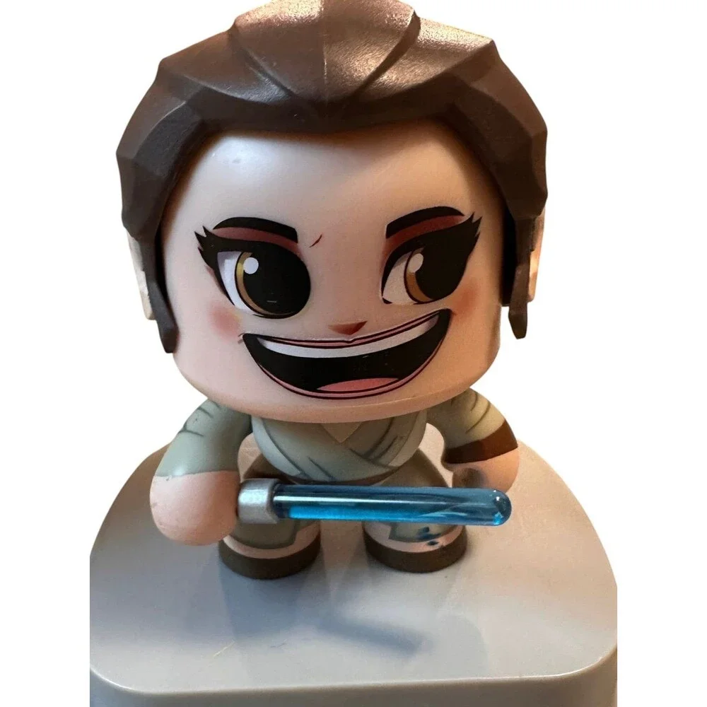 Hasbro Star Wars Mighty Muggs featuring Princess Leia Organa & Rey Jakku
